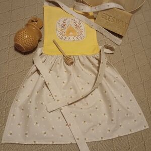 Child's Bee Apron